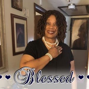 Meet your Posher, Connie